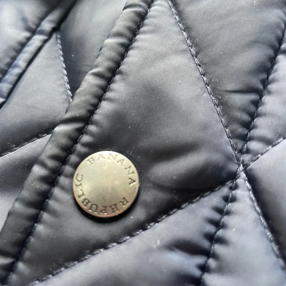 Banana Republic Nylon Quilted Puffer Vest